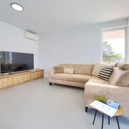 I ヴィラ プナト