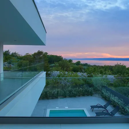 ヴィラ I プナト