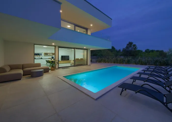 Villa I