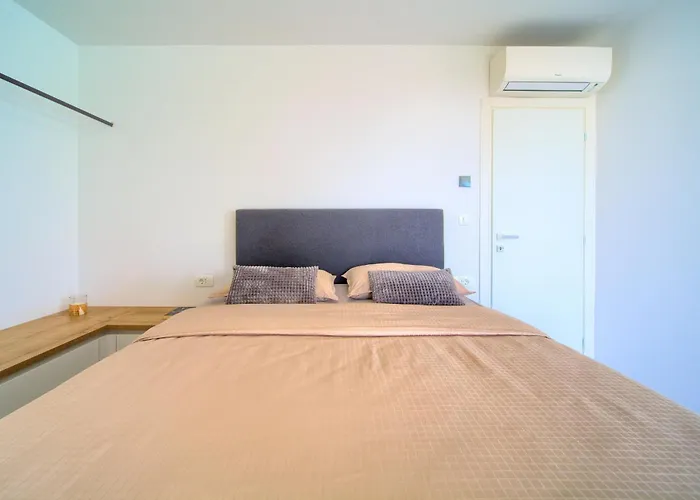 I Вилла Пунат